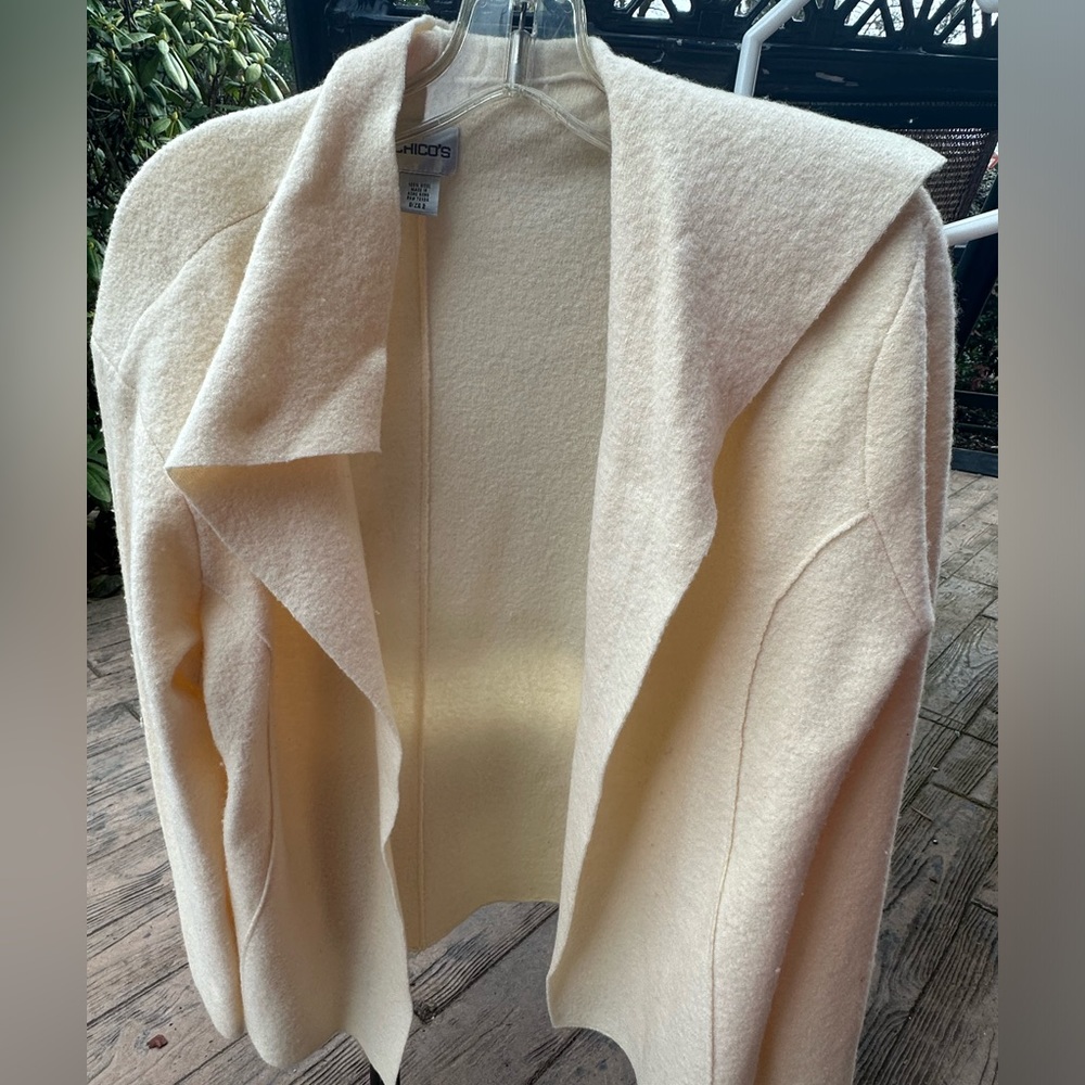 Chicos cardigan 100% wool Sz 2